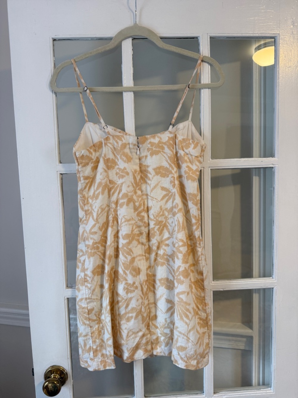 Abercrombie & Fitch Cream and Peach Tropical Floral Spaghetti-Strap Mini Dress - Picture 3 of 5